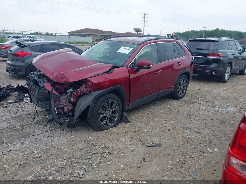 2024 Toyota Rav 4 VIN JTMB6RFV9RD131853 IAAI salvage auction — FRONT END, Clear Claim Paid (Wisconsin), sold $3,650 on 2026-07-09 (photo 2)