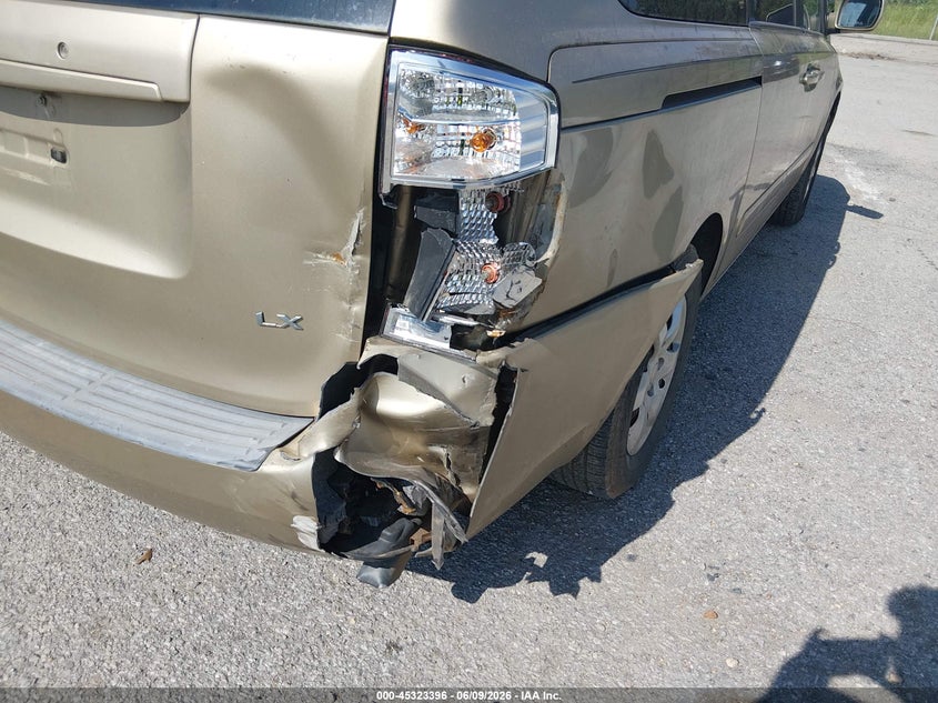 2006 Kia SEDONA VIN KNDMB233166051705 IAAI salvage auction — RIGHT REAR, Salvage (Louisiana), sold $450 on 2026-07-28 (photo 6)