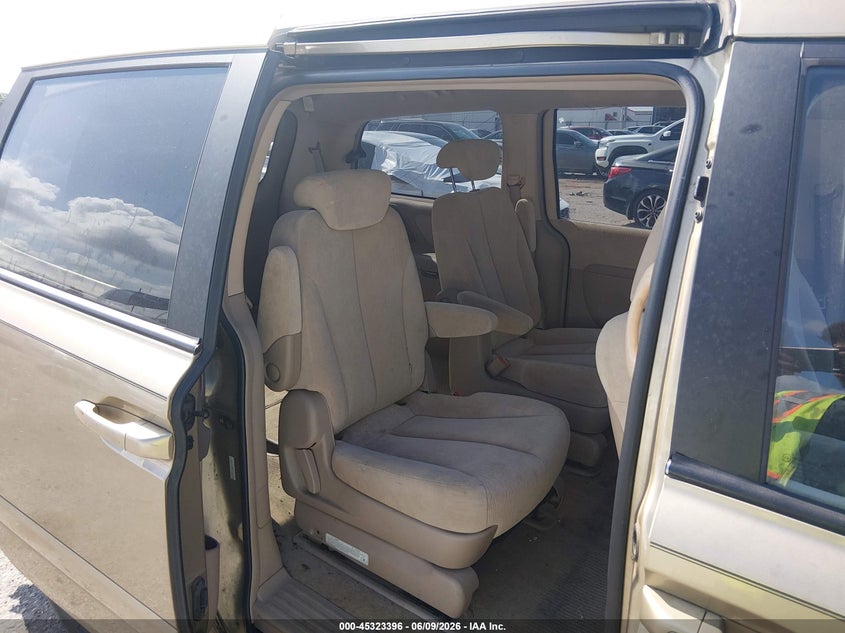 2006 Kia SEDONA VIN KNDMB233166051705 IAAI salvage auction — RIGHT REAR, Salvage (Louisiana), sold $450 on 2026-07-28 (photo 8)