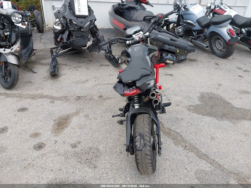 2021 Benelli VIN LBBPEA077MBC65167 IAAI salvage auction — FRONT & REAR, Salvage (Rhode Island), sold $200 on 2026-07-28 (photo 6)
