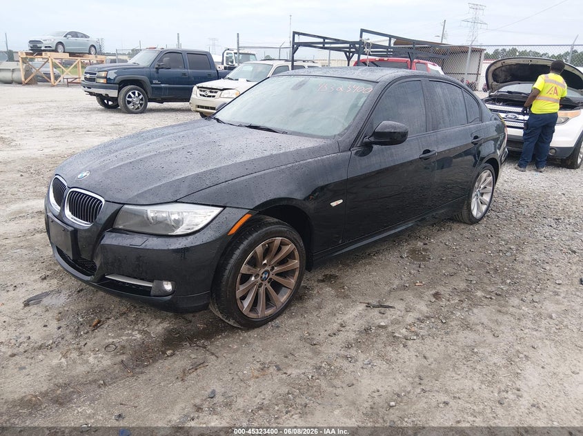 2011 BMW 3er VIN WBAPH7G53BNM54960 IAAI salvage auction — REAR END, Repossession Paperwork (Georgia), sold $1,325 on 2026-07-10 (photo 2)
