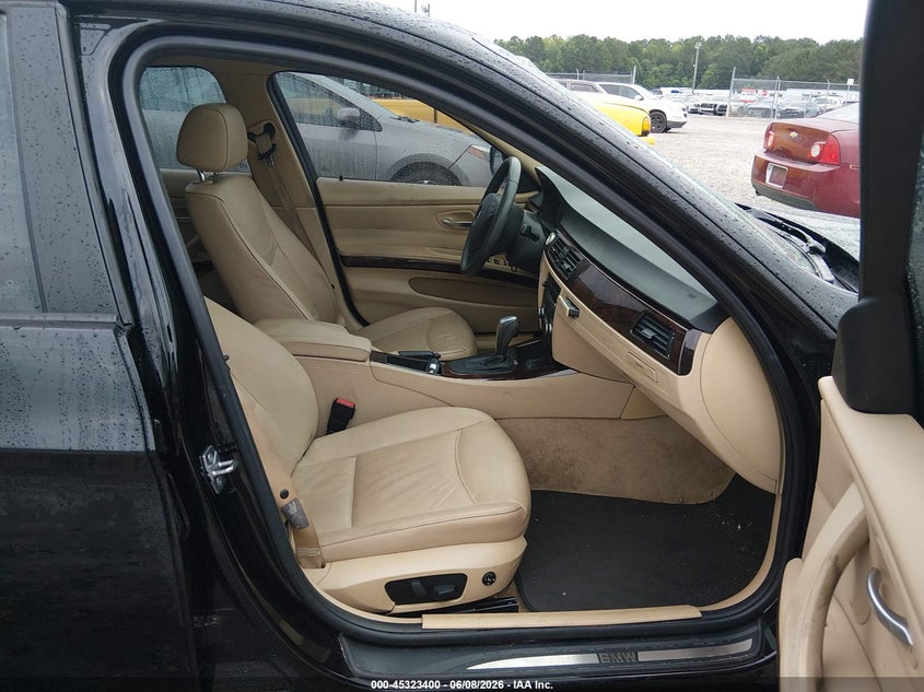 2011 BMW 3er VIN WBAPH7G53BNM54960 IAAI salvage auction — REAR END, Repossession Paperwork (Georgia), sold $1,325 on 2026-07-10 (photo 5)