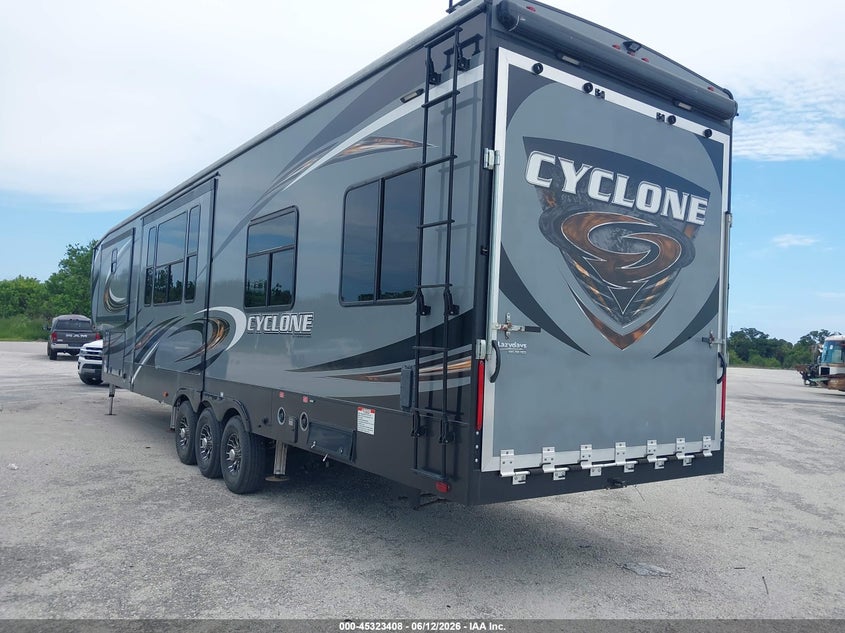 2017 Heartland rv Cyclone VIN 5SFCG4336HE333336 IAAI salvage auction — WATER/FLOOD, Rebuildable (Florida), sold $5,100 on 2026-07-28 (photo 3)