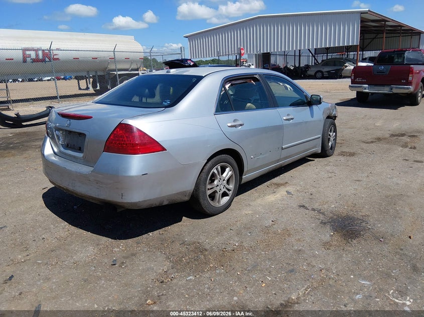 2006 Honda Accord VIN JHMCM56826C007338 IAAI salvage auction — FRONT & REAR, Salvage (Mississippi), sold $225 on 2026-07-08 (photo 4)