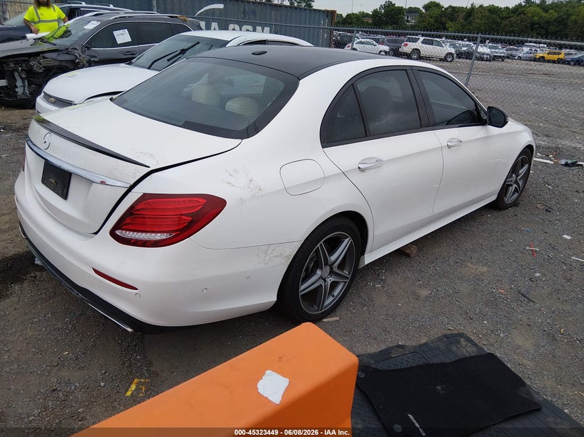 2017 Mercedes-benz E-klasse VIN WDDZF4JB7HA019248 IAAI salvage auction — WATER/FLOOD, Salvage Title, sold $3,025 on 2026-07-09 (photo 4)