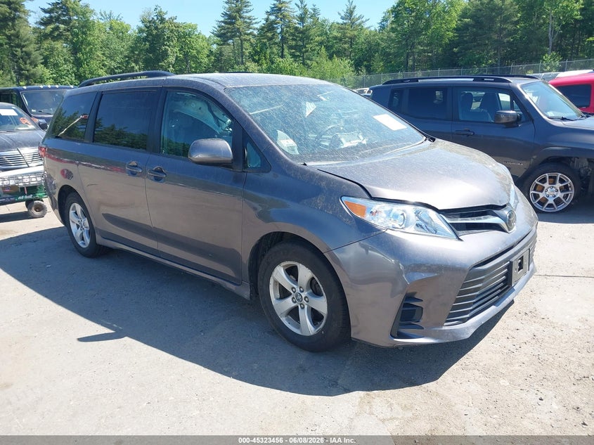2018 Toyota Sienna VIN 5TDKZ3DC6JS921285 IAAI salvage auction — BIO HAZARD, Salvage Title, sold $7,850 on 2026-07-10 (photo 1)