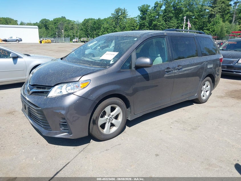 2018 Toyota Sienna VIN 5TDKZ3DC6JS921285 IAAI salvage auction — BIO HAZARD, Salvage Title, sold $7,850 on 2026-07-10 (photo 2)