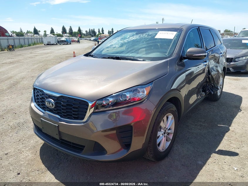 2020 Kia Sorento VIN 5XYPG4A38LG635864 IAAI salvage auction — SIDE, Salvage (California), sold $6,500 on 2026-07-07 (photo 2)