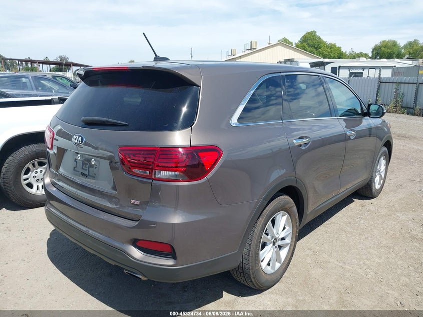 2020 Kia Sorento VIN 5XYPG4A38LG635864 IAAI salvage auction — SIDE, Salvage (California), sold $6,500 on 2026-07-07 (photo 4)