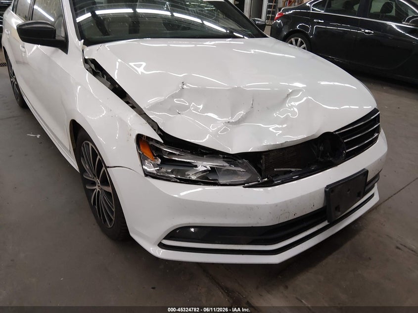 2016 Volkswagen Jetta VIN 3VWB17AJ6GM265614 IAAI salvage auction — RIGHT FRONT, Prior Salvage (Minnesota), sold $1,400 on 2026-07-23 (photo 6)