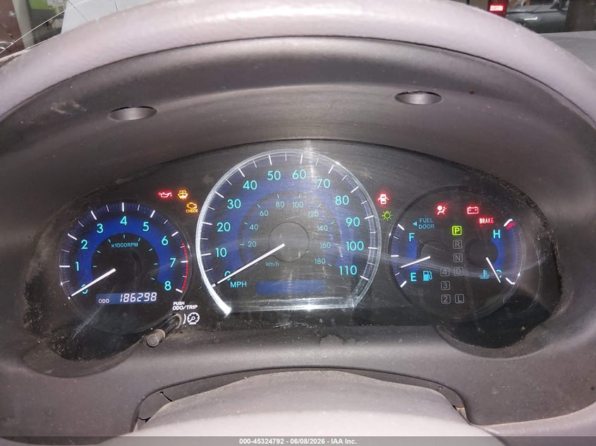 2008 Toyota Sienna VIN 5TDZK22CX8S123897 IAAI salvage auction — FRONT END, Salvage (Idaho), sold $75 on 2026-07-17 (photo 7)
