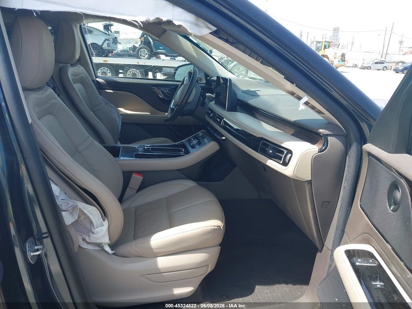 2023 Lincoln Aviator VIN 5LMYJ8XY5PNL01203 IAAI salvage auction — SIDE, Salvage (California), sold $17,975 on 2026-07-15 (photo 5)