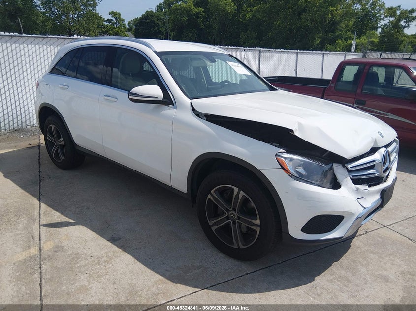 2018 Mercedes-benz Glc VIN WDC0G4KB9JV079670 IAAI salvage auction — RIGHT FRONT, Salvage (Illinois), sold $5,200 on 2026-07-14 (photo 1)