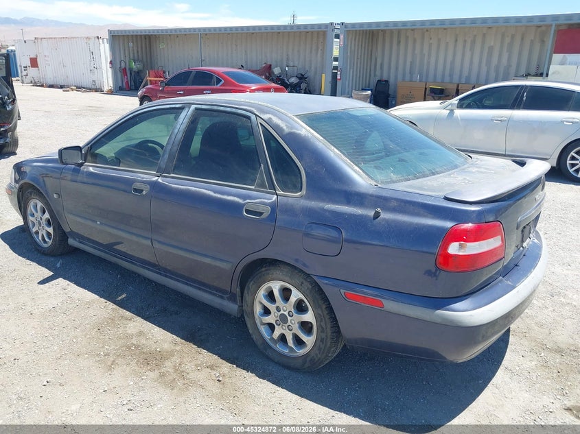 2001 Volvo S40 VIN YV1VS29511F733435 IAAI salvage auction — UNKNOWN, Salvage (California), sold $150 on 2026-07-30 (photo 3)