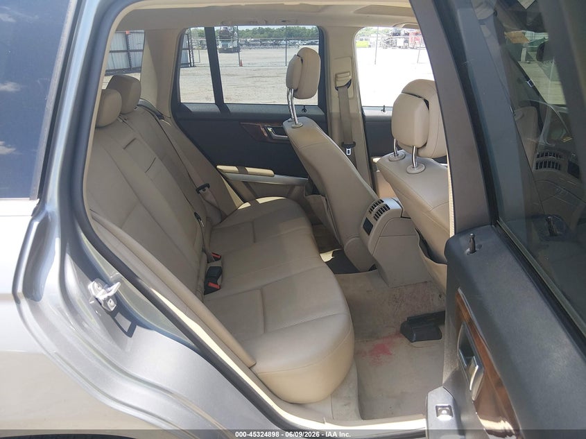 2011 Mercedes-benz Glk-class VIN WDCGG5GBXBF527505 IAAI salvage auction — LEFT FRONT, Salvage (Arkansas), sold $1,050 on 2026-07-15 (photo 8)