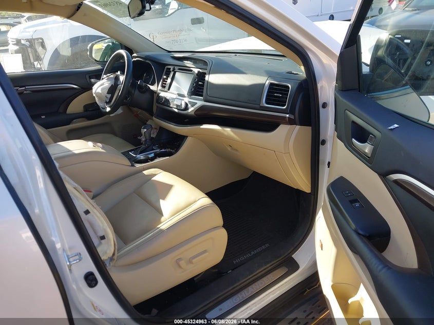 2015 Toyota Highlander VIN 5TDDCRFH9FS008467 IAAI salvage auction — FRONT END, Salvage Title, sold $4,500 on 2026-07-09 (photo 5)