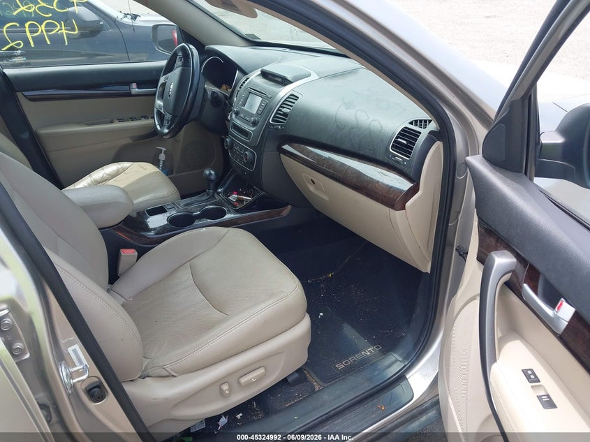 2015 Kia Sorento VIN 5XYKUDA75FG611872 IAAI salvage auction — NORMAL WEAR, Salvage Title, sold $850 on 2026-07-21 (photo 5)