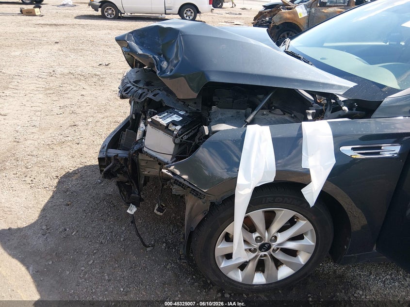 2016 Kia Optima VIN 5XXGU4L30GG088363 IAAI salvage auction — FRONT END, Salvage (South Carolina), sold $700 on 2026-07-22 (photo 6)