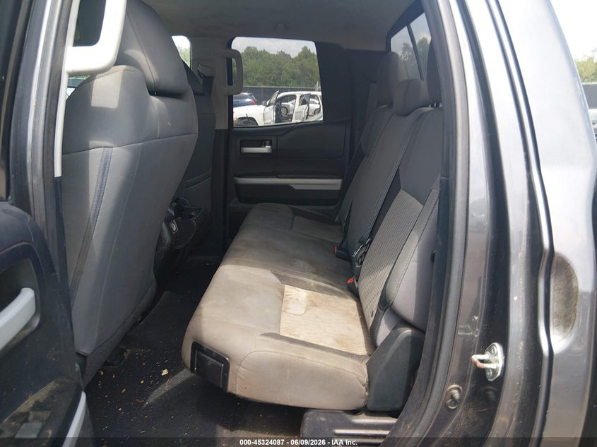 2014 Toyota Tundra VIN 5TFRY5F18EX151583 IAAI salvage auction — SIDE, Salvage Title, sold $3,850 on 2026-07-25 (photo 8)