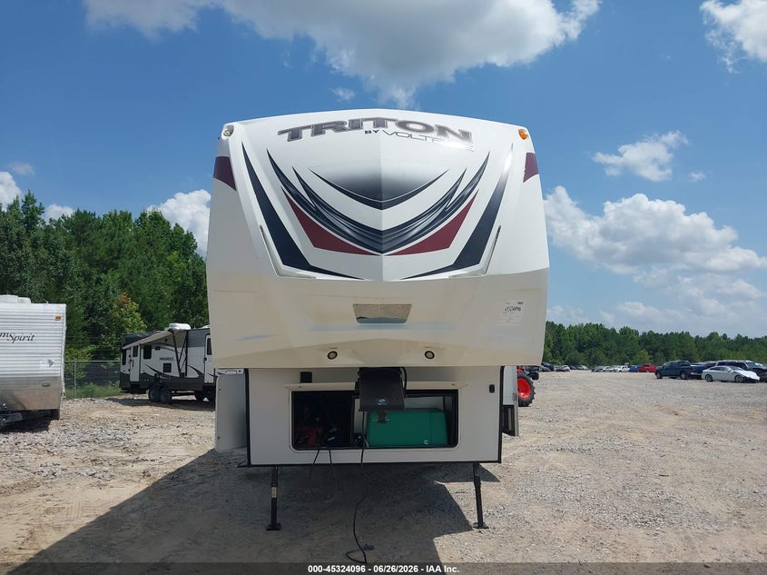2017 Dutchman Travel trlr VIN 4YDF34527HZ990779 IAAI salvage auction — ROOF, Salvage (Tennessee), sold $2,550 on 2026-07-13 (photo 6)