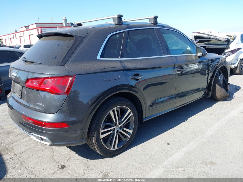 2020 Audi Q5 VIN WA1E2AFY5L2105350 IAAI salvage auction — RIGHT FRONT, Salvage Title, sold $13,100 on 2026-07-11 (photo 4)