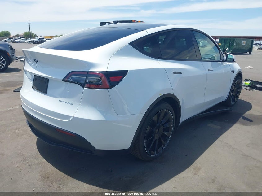 2023 Tesla Model y VIN 7SAYGDEEXPF791033 IAAI salvage auction — LEFT FRONT, Salvage (Arizona), sold $11,000 on 2026-07-21 (photo 4)