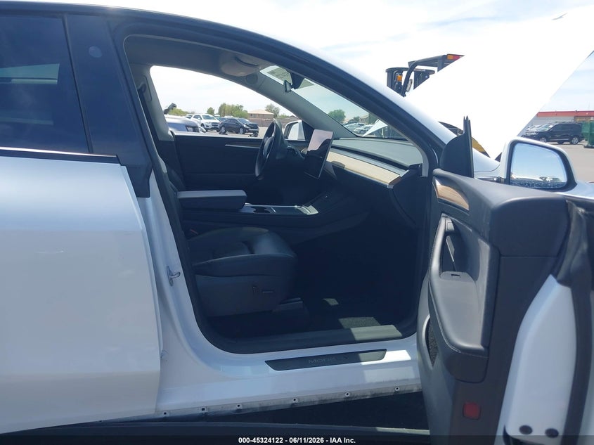 2023 Tesla Model y VIN 7SAYGDEEXPF791033 IAAI salvage auction — LEFT FRONT, Salvage (Arizona), sold $11,000 on 2026-07-21 (photo 5)