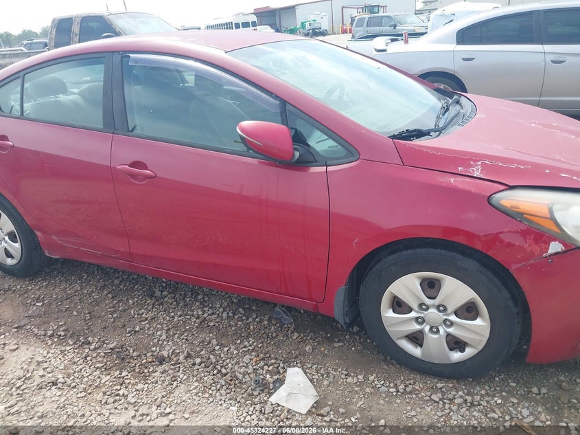 2015 Kia Forte VIN KNAFX4A60F5416316 IAAI salvage auction — NORMAL WEAR, Clear (Alabama), sold $450 on 2026-07-07 (photo 6)