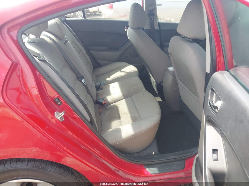 2015 Kia Forte VIN KNAFX4A60F5416316 IAAI salvage auction — NORMAL WEAR, Clear (Alabama), sold $450 on 2026-07-07 (photo 8)