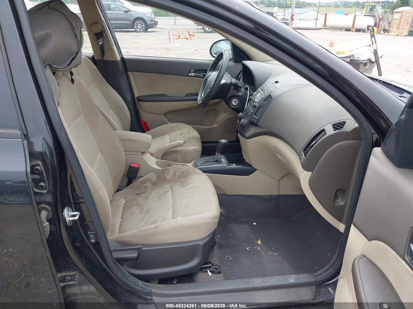 2012 Hyundai Elantra VIN KMHDC8AE4CU142717 IAAI salvage auction — NORMAL WEAR, Clear (Pennsylvania), sold $400 on 2026-07-08 (photo 5)