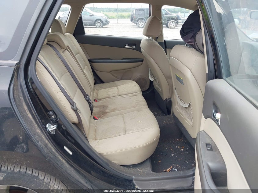 2012 Hyundai Elantra VIN KMHDC8AE4CU142717 IAAI salvage auction — NORMAL WEAR, Clear (Pennsylvania), sold $400 on 2026-07-08 (photo 8)