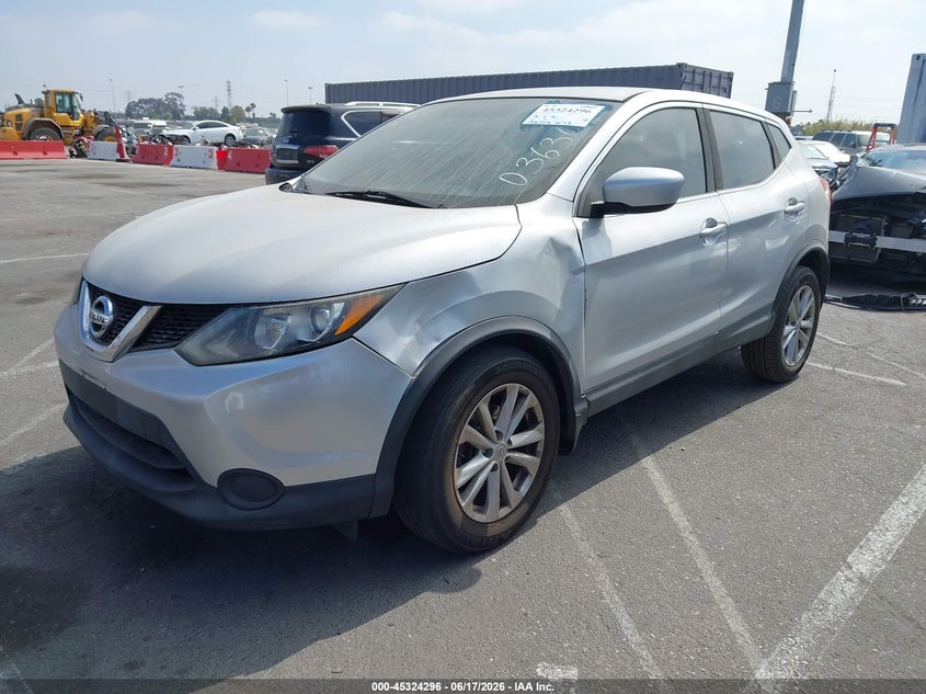 2017 Nissan Rogue VIN JN1BJ1CP3HW036300 IAAI salvage auction — LEFT FRONT, Salvage Title, sold $1,100 on 2026-07-30 (photo 2)