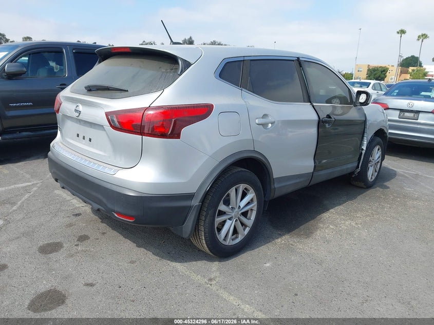 2017 Nissan Rogue VIN JN1BJ1CP3HW036300 IAAI salvage auction — LEFT FRONT, Salvage Title, sold $1,100 on 2026-07-30 (photo 4)