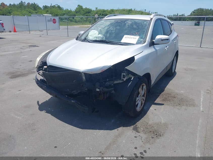 2013 Hyundai Tucson VIN KM8JU3AC5DU770417 IAAI salvage auction — FRONT END, Rebuildable (Florida), sold $325 on 2026-07-29 (photo 2)