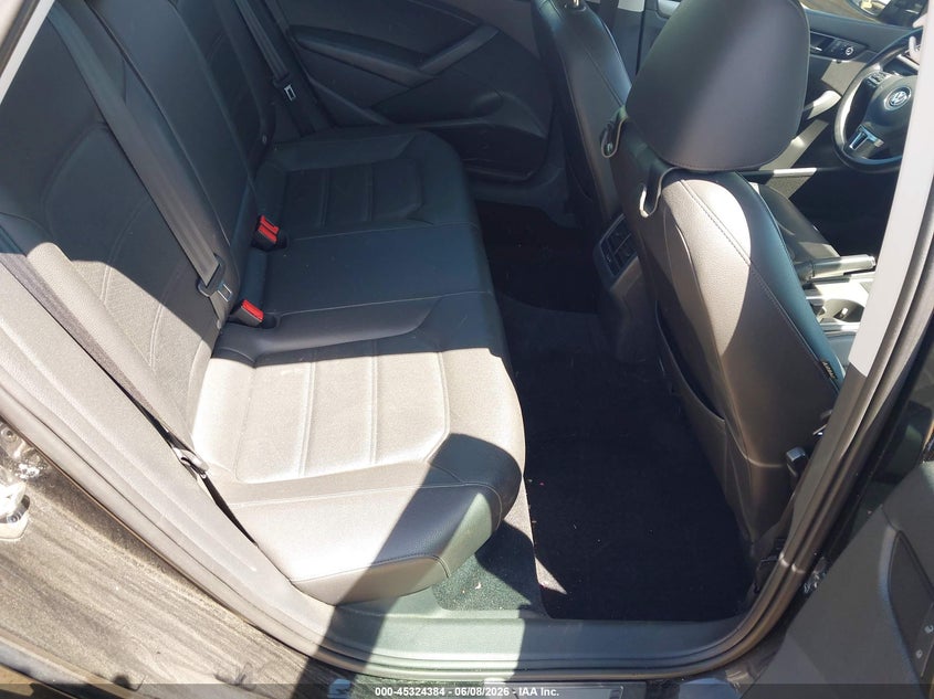 2015 Volkswagen Passat VIN 1VWBT7A34FC018734 IAAI salvage auction — FRONT END, Salvage (Massachusetts), sold $1,000 on 2026-08-01 (photo 8)