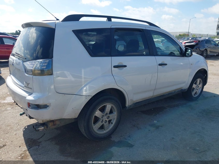 2007 Mitsubishi Outlander VIN JA4MS31X57Z015442 IAAI salvage auction — REAR END, Salvage (Texas), sold $25 on 2026-07-28 (photo 4)