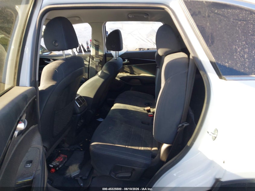 2020 Kia Sorento VIN 5XYPGDA58LG681762 IAAI salvage auction — THEFT, Salvage Title, sold $3,500 on 2026-07-24 (photo 8)
