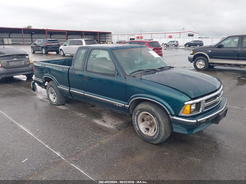 1997 Chevrolet S-10 pickup VIN 1GCCS19XXVK246241 IAAI salvage auction — NORMAL WEAR, Clear (Indiana), sold $475 on 2026-07-09 (photo 1)