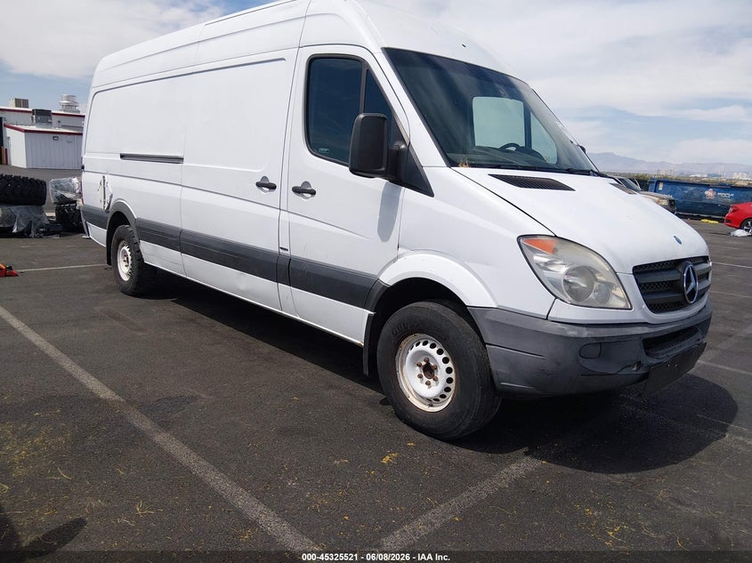 2012 Mercedes-benz Sprinter VIN WD3PE8CB6C5716155 IAAI salvage auction — NORMAL WEAR, Salvage Title, sold $700 on 2026-07-31 (photo 1)