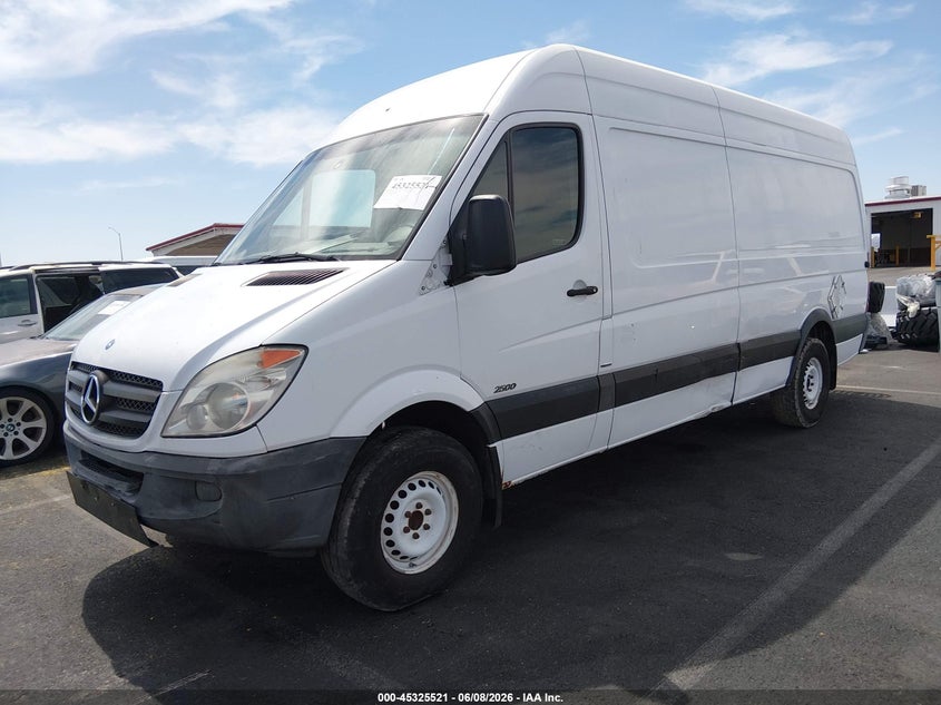 2012 Mercedes-benz Sprinter VIN WD3PE8CB6C5716155 IAAI salvage auction — NORMAL WEAR, Salvage Title, sold $700 on 2026-07-31 (photo 2)