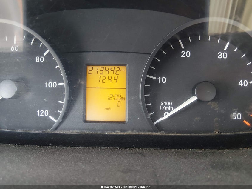 2012 Mercedes-benz Sprinter VIN WD3PE8CB6C5716155 IAAI salvage auction — NORMAL WEAR, Salvage Title, sold $700 on 2026-07-31 (photo 7)
