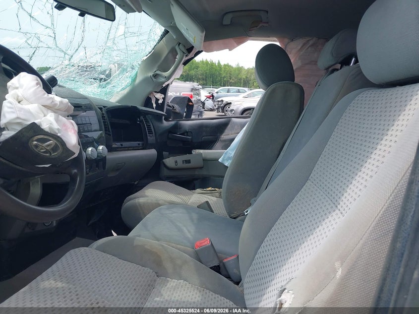 2011 Toyota Tundra VIN 5TFCY5F10BX011531 IAAI salvage auction — RIGHT FRONT, Salvage (North Carolina), sold $4,600 on 2026-07-08 (photo 5)
