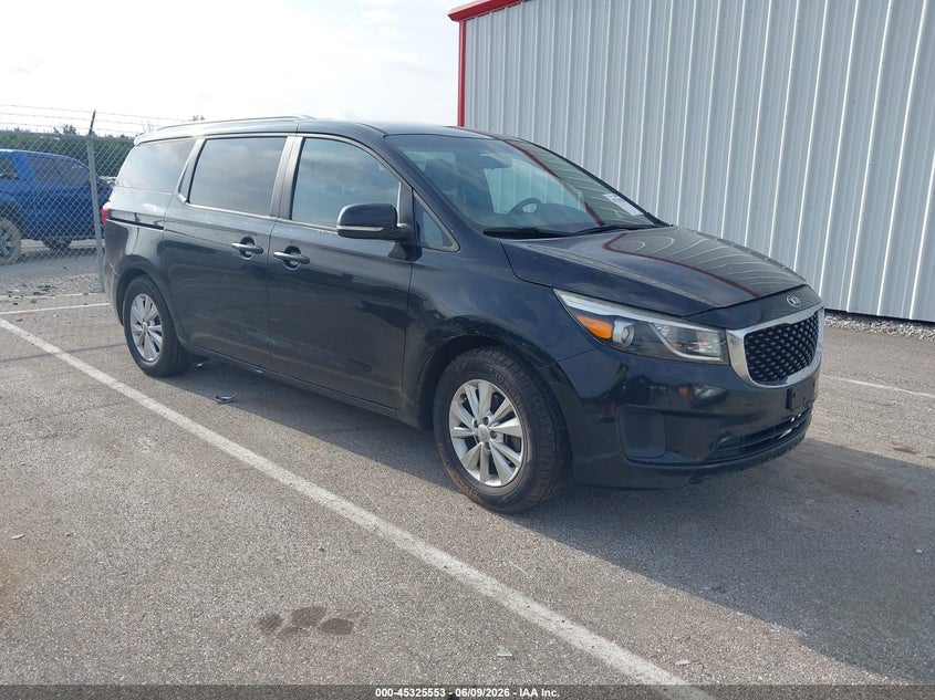 2016 Kia SEDONA VIN KNDMB5C18G6163273 IAAI salvage auction — LEFT FRONT, Clear (Indiana), sold $925 on 2026-07-16 (photo 1)