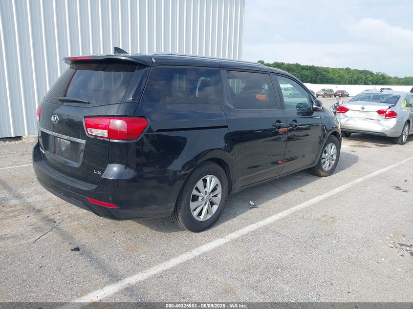 2016 Kia SEDONA VIN KNDMB5C18G6163273 IAAI salvage auction — LEFT FRONT, Clear (Indiana), sold $925 on 2026-07-16 (photo 4)