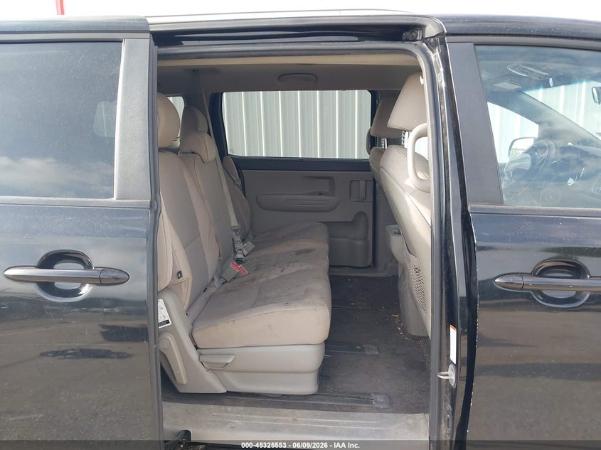 2016 Kia SEDONA VIN KNDMB5C18G6163273 IAAI salvage auction — LEFT FRONT, Clear (Indiana), sold $925 on 2026-07-16 (photo 8)