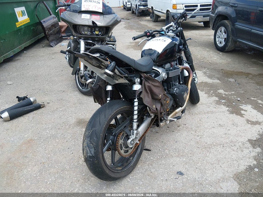 2019 Triumph motorcycle Speed twin VIN SMTD54HF1KT928826 IAAI salvage auction — LEFT SIDE, Salvage (Kansas), sold $325 on 2026-09-22 (photo 4)