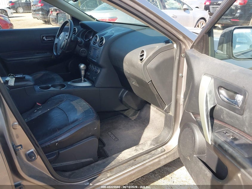 2011 Nissan Rogue VIN JN8AS5MV8BW688013 IAAI salvage auction — FRONT & REAR, Salvage (Iowa), sold $475 on 2026-07-13 (photo 5)