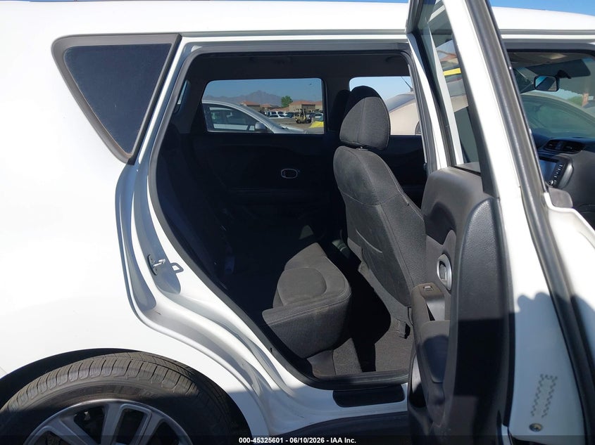 2018 Kia Soul VIN KNDJP3A59J7530004 IAAI salvage auction — NORMAL WEAR, Clear-Dealer Only (Arizona), sold $1,375 on 2026-07-14 (photo 8)