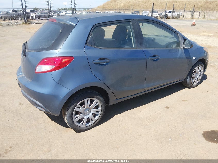 2014 Mazda 2 VIN JM1DE1KZ7E0176264 IAAI salvage auction — NORMAL WEAR, Clear - Dealer Only (California), sold $625 on 2026-07-15 (photo 4)