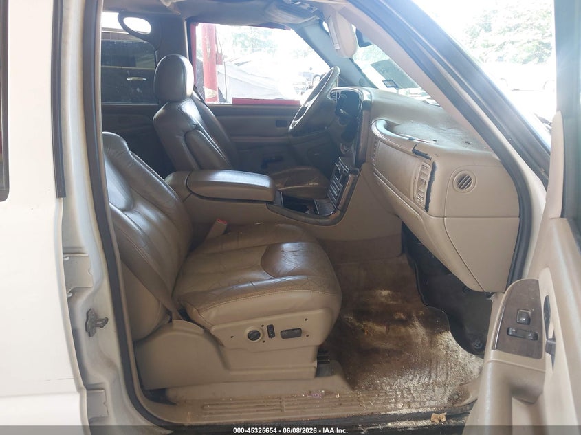 2004 Gmc Yukon xl VIN 1GKFK66U14J307456 IAAI salvage auction — NORMAL WEAR, Original (Texas), sold $400 on 2026-07-12 (photo 5)